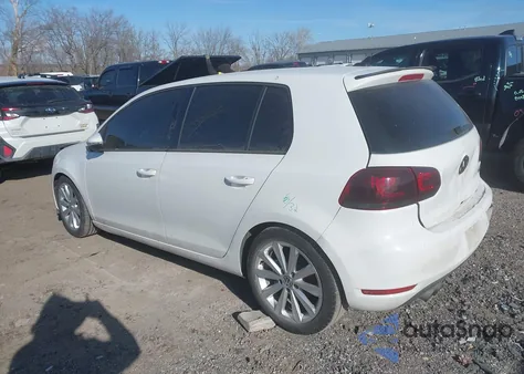 2014 Volkswagen Golf 2.0L Tdi z USA, uszkodzony, nr VIN WVWDM7AJ1EW002205